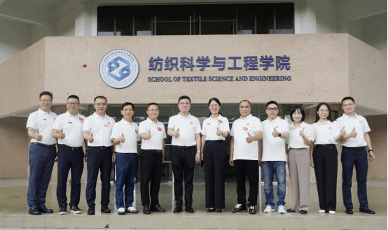 B235C9AE4E51A54317F04F40658_BAEBD2D2_17755