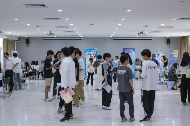 7F1D6A600B07BE79816B13F6982_034A94C0_F45AE