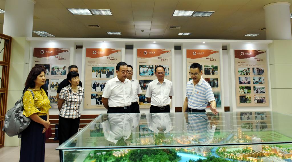 6F868A621A59C1DBFAEB223D024_E8602372_17557