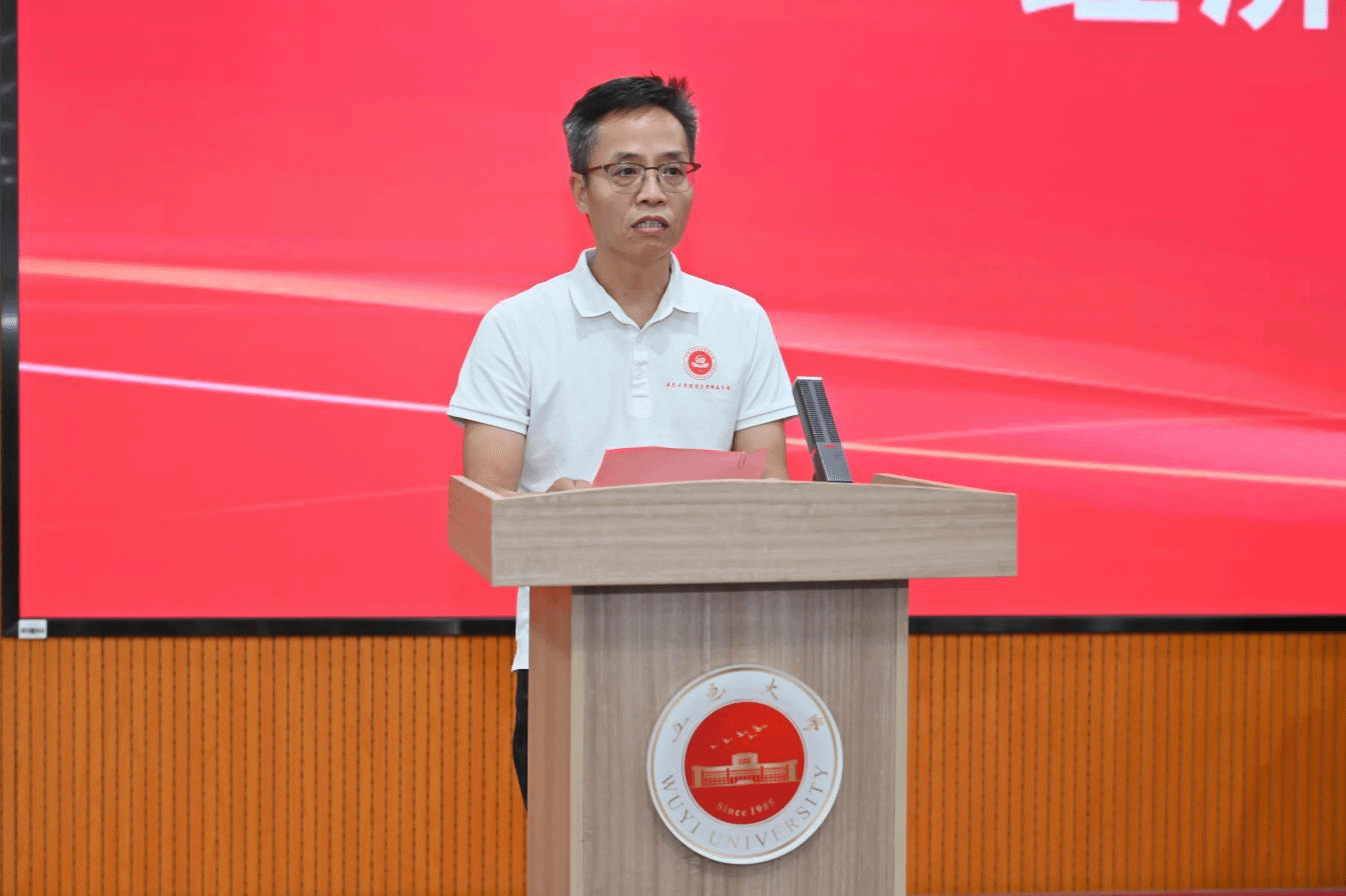 033012AFAD91DF83B018E4FB26E_A0A719BA_43E35