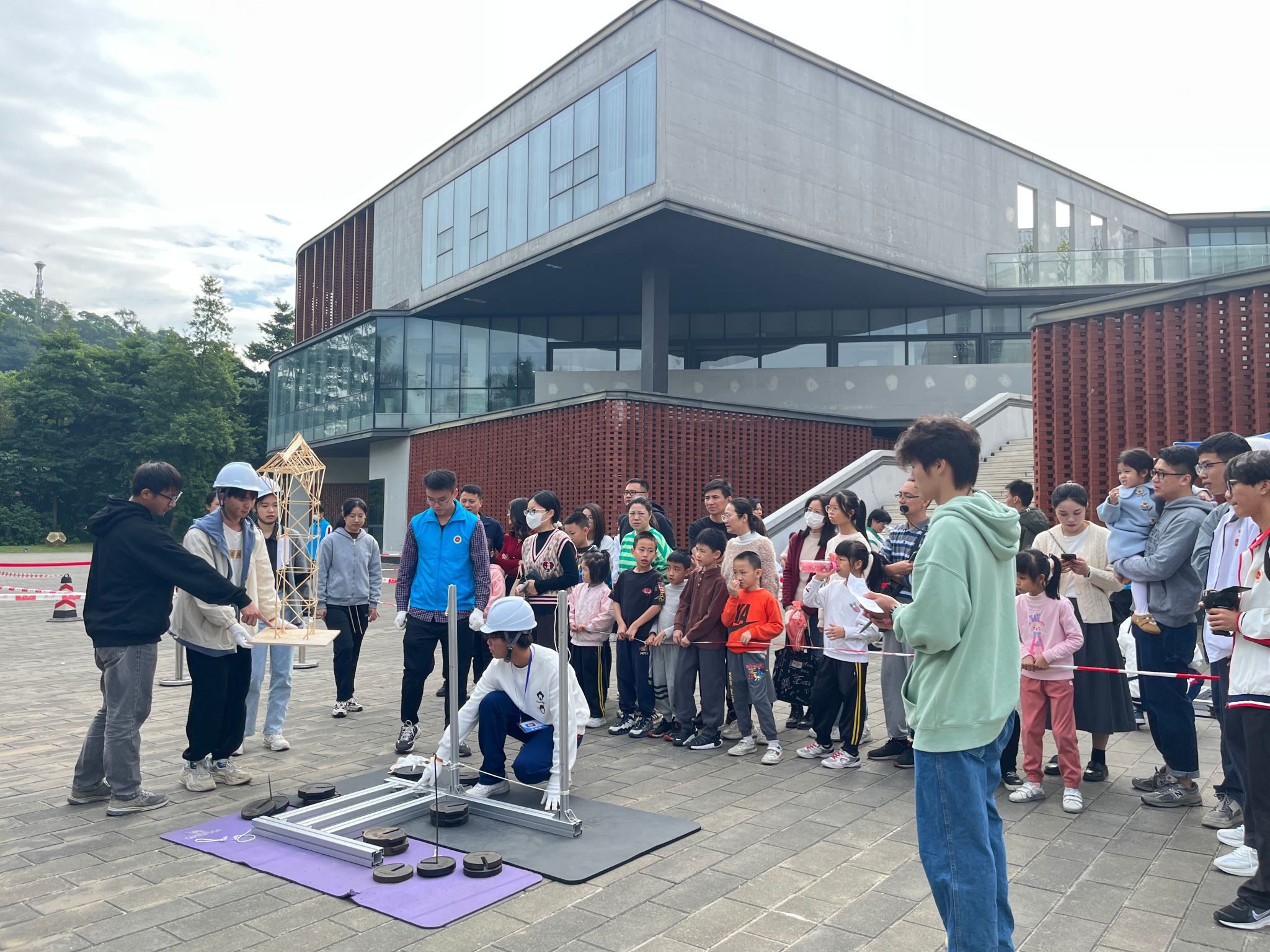 52B4629BBC516D83B0E0D3D58E3_DC54348B_7D1DB