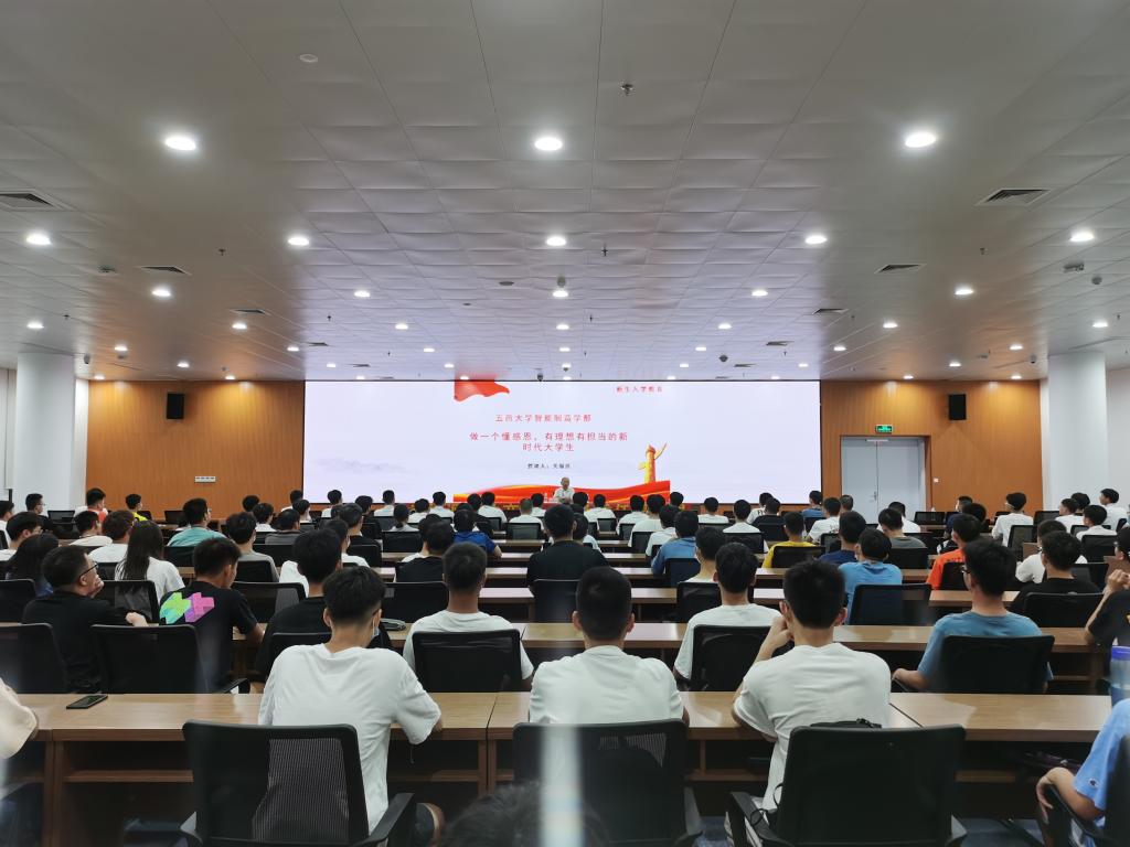 7A4276ECE9722082BA15520200F_B7B0BBC1_15196