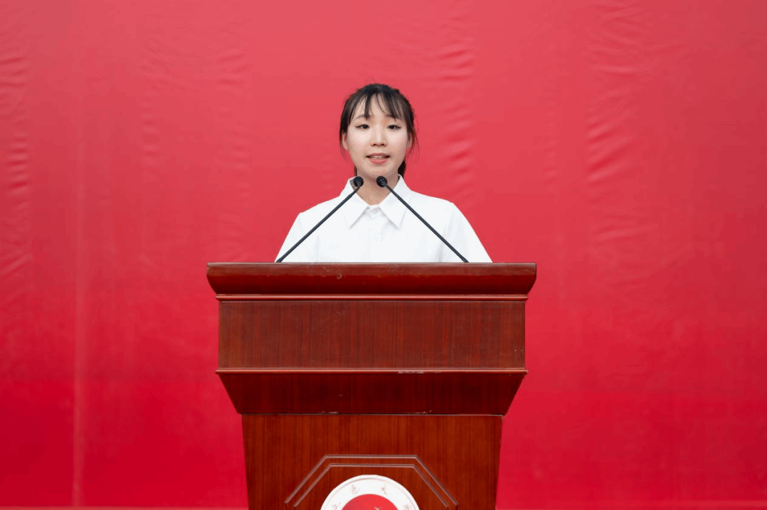 1BFA933AD2F2DE1D14A64F7DA17_C43837FB_252DC