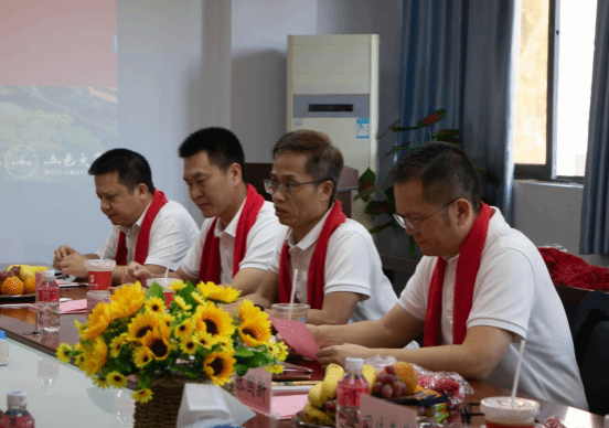 51949851CE45460E460929CB0EB_B20EF985_18D21