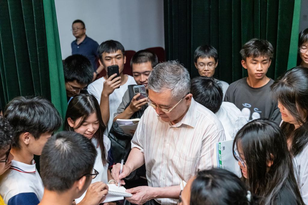 B0863066932E92CBE7359C4B4CC_E438D8D0_1A409 B0863066932E92CBE7359C4B4CC_E438D8D0_1A409