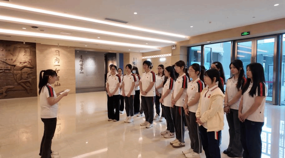 136E4C8E4DB62696791619A5C51_4270ADC4_35E8B