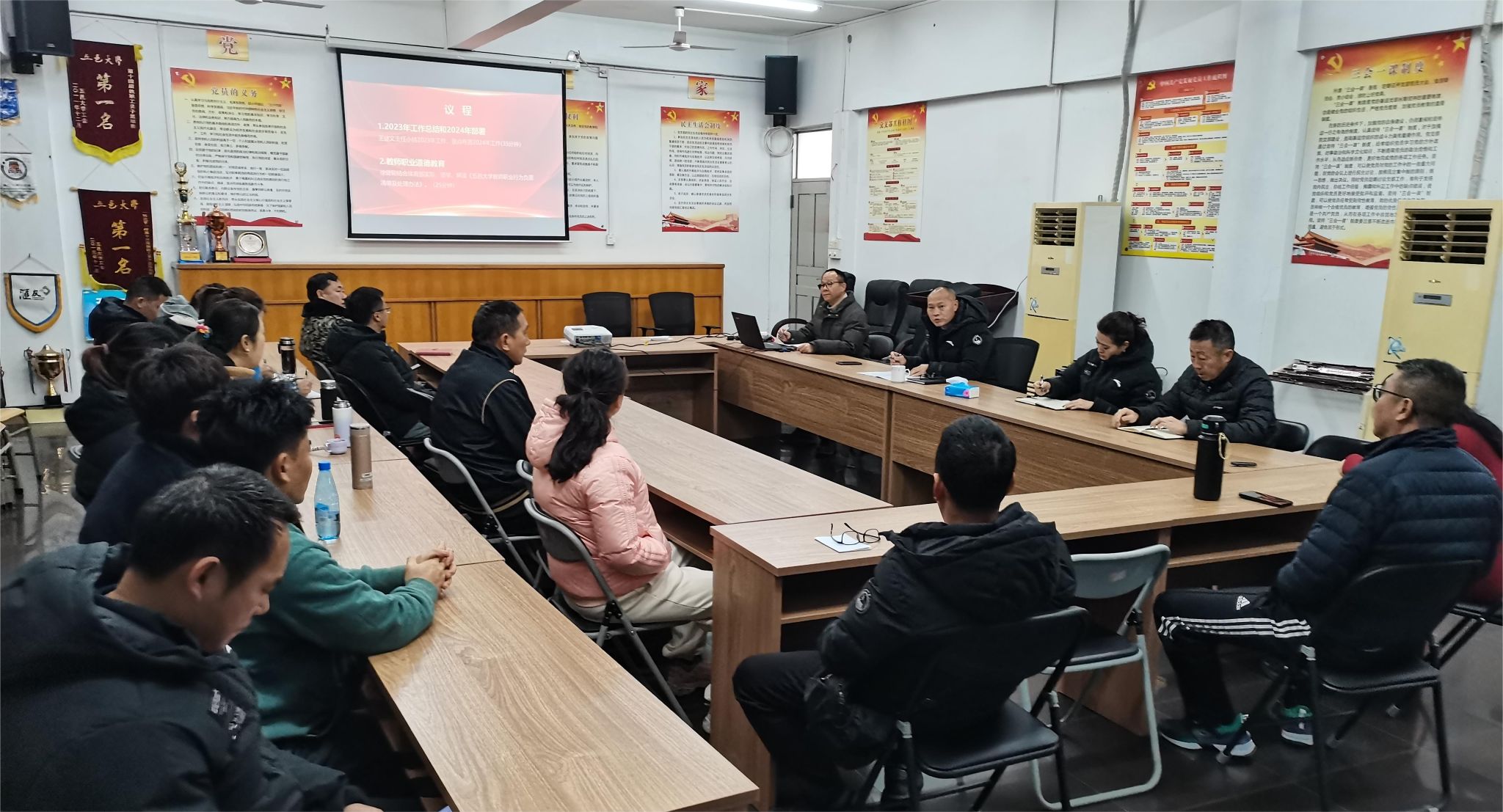 25FB00E686709DF47F0A81A46A2_5887E82F_4D082