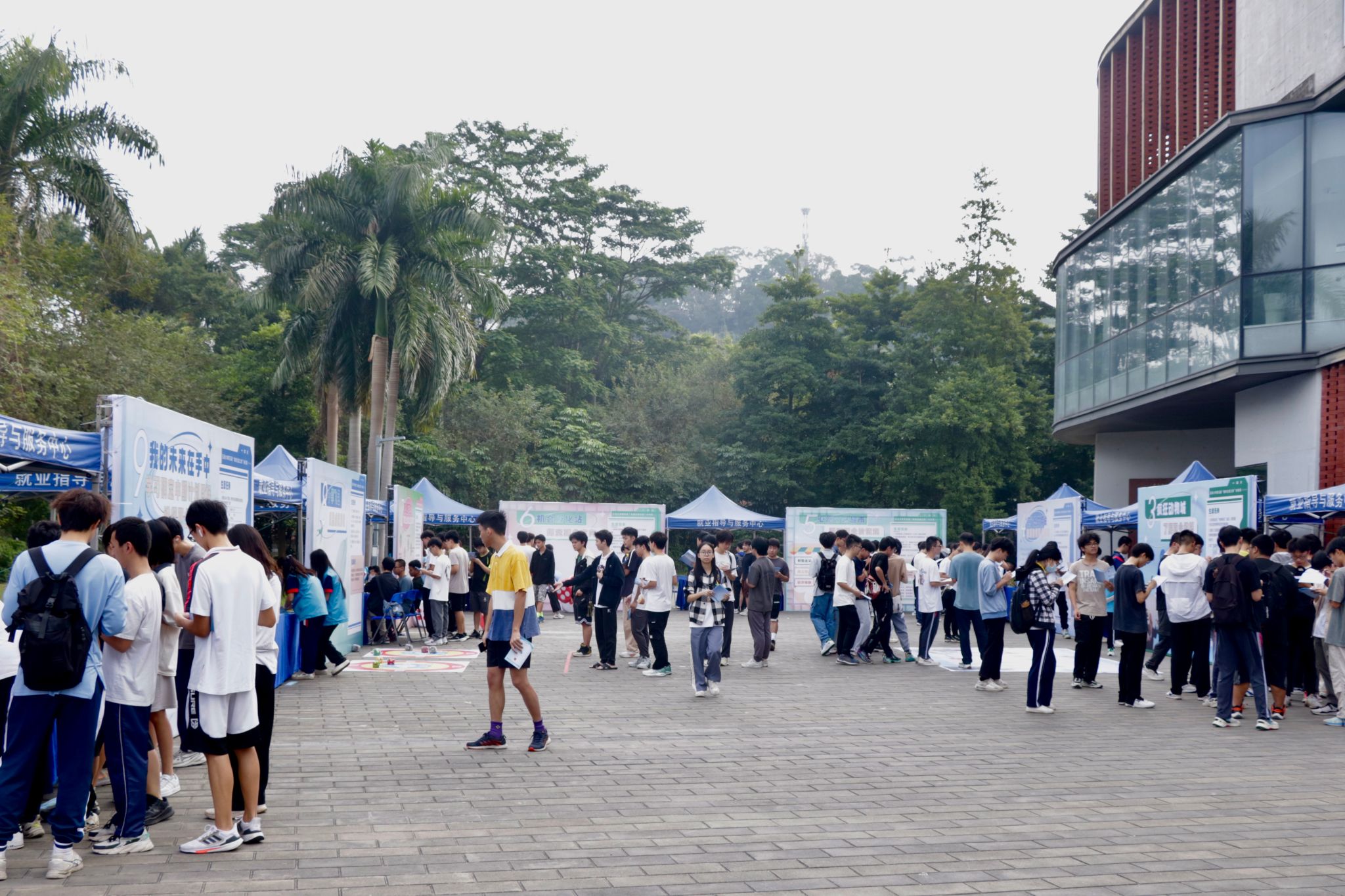 4070F2461610D2DE8305BCDFCA3_D6F928F8_6C648 4070F2461610D2DE8305BCDFCA3_D6F928F8_6C648