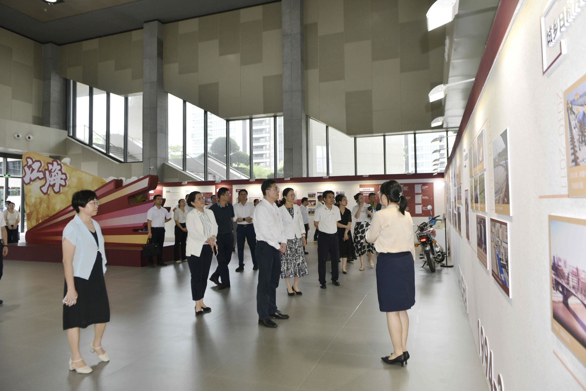 5CF0B58ED3E7E3802B65393C776_BDCD846B_4727B