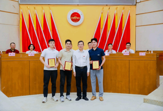 CC83985C9FC8CD6BF37C1233B93_E22F535C_1722E