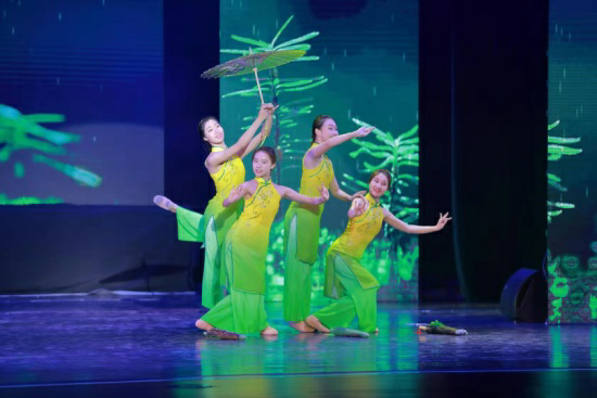 8F4FC9FB9D1EB8236B1E0FC9103_B2043696_65972