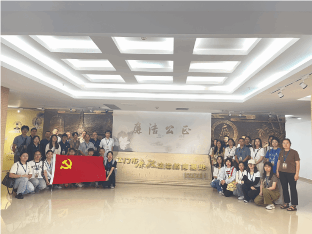 B9FDE285885C6738D824F34F84E_733F035A_1A12E