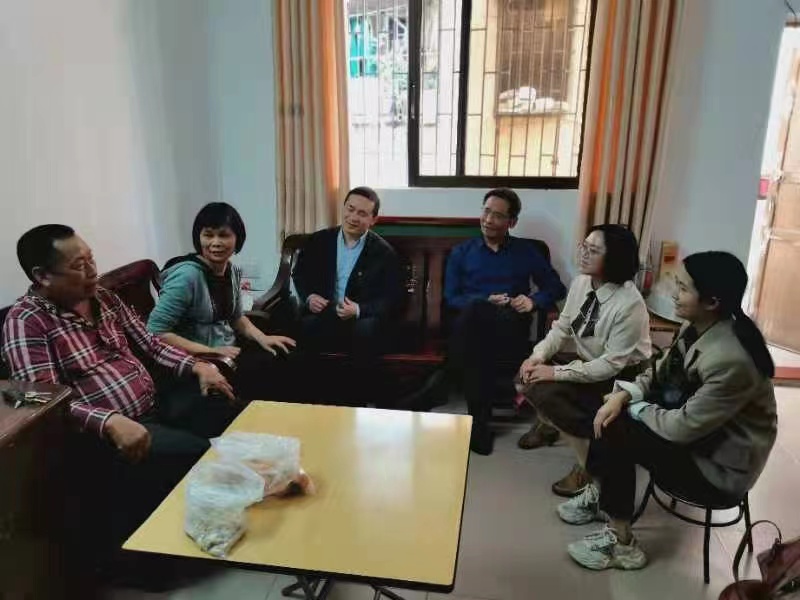 EEEAED7B02B42B59264F42ADB8E_B825BBFF_1C420