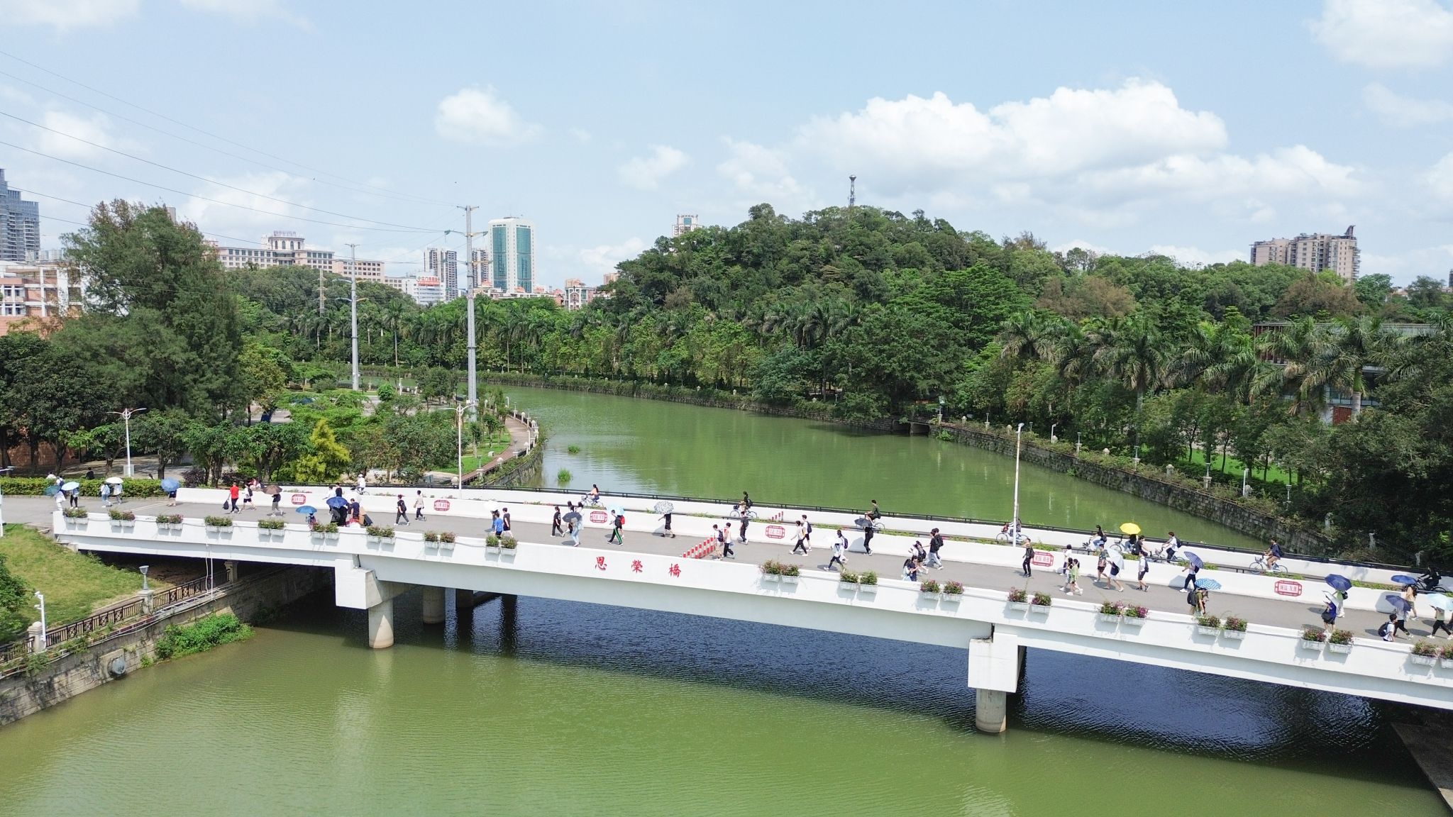 BC472B2082F401EB0CDB8E6FE22_0E3B0BD5_6E7A0