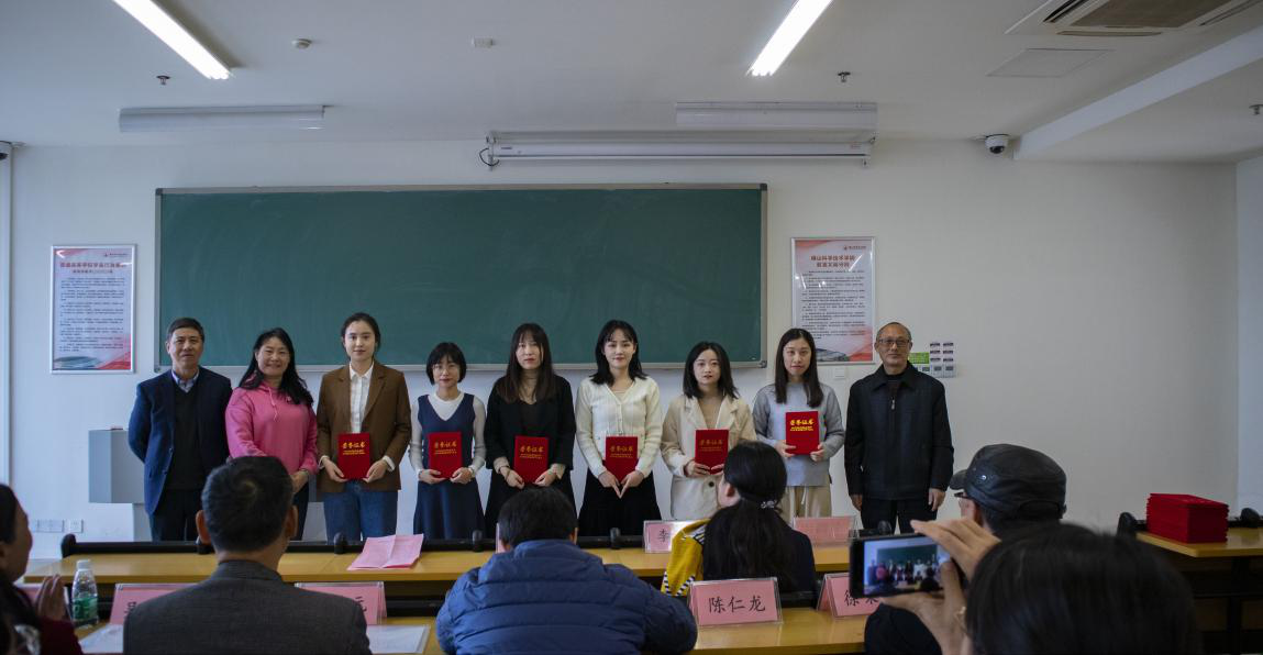 2D3AA7784E19D8574627717D93A_590DE556_7DBEE