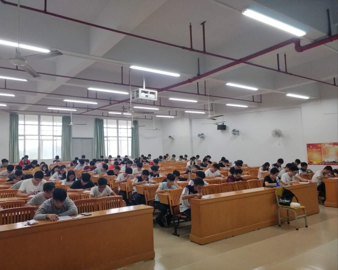 1C47E4F22DEF1D361682E1EB04E_D97C8D3F_2C4E8