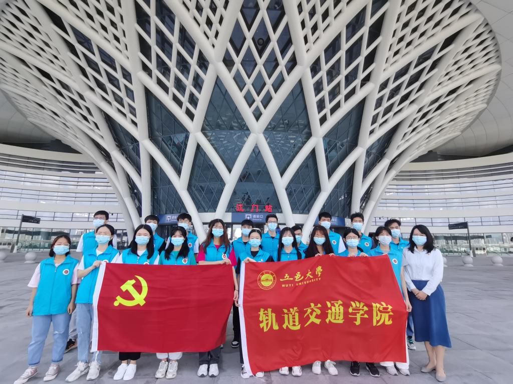 20C6497CA66BCF1B5E88012AB77_B34C6EC9_24D52