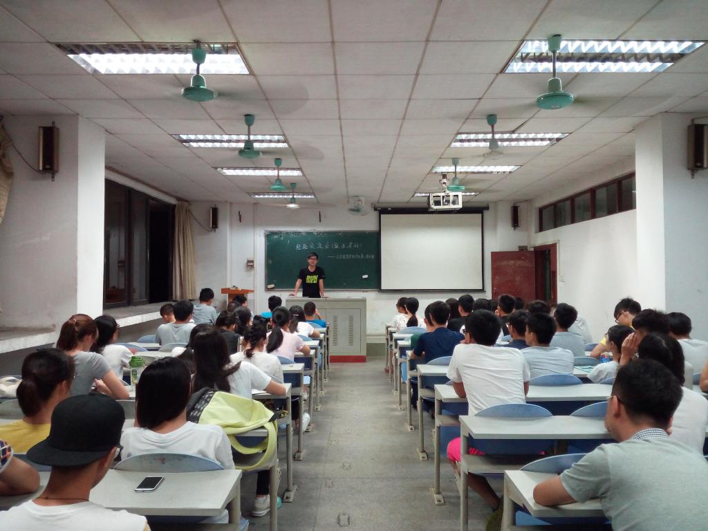 C226151573E0B7B2D3F0192DFC2_F17BAFA4_18876