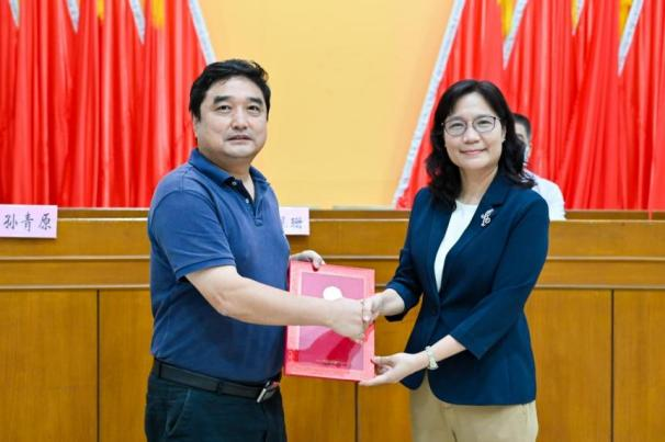 A80E121342DD837C1A911F7110B_11EF1E4A_452B2