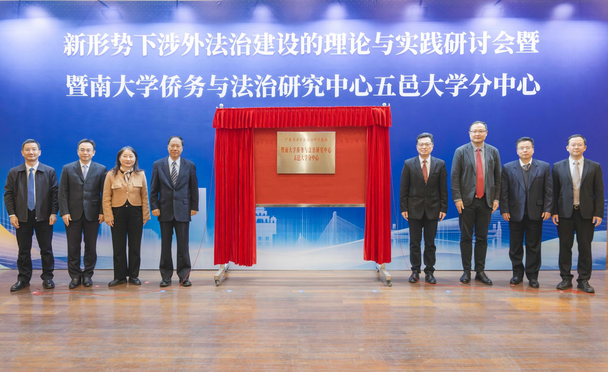 4B3EBAA93B3F7B59DF37E95B71C_AFFB5856_52264