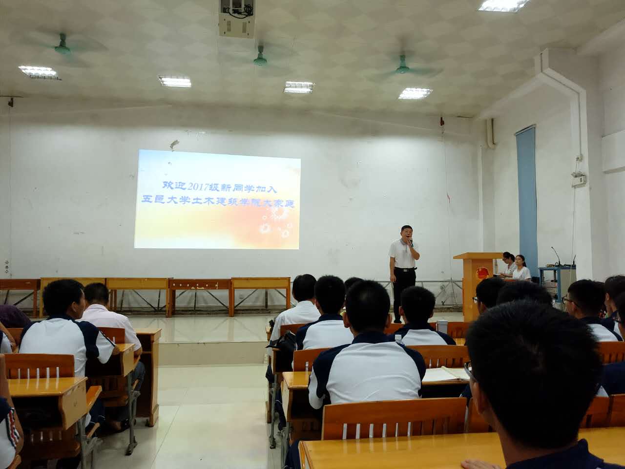 016087F100744DF9847B3A97FA4_B71F240F_EAE0