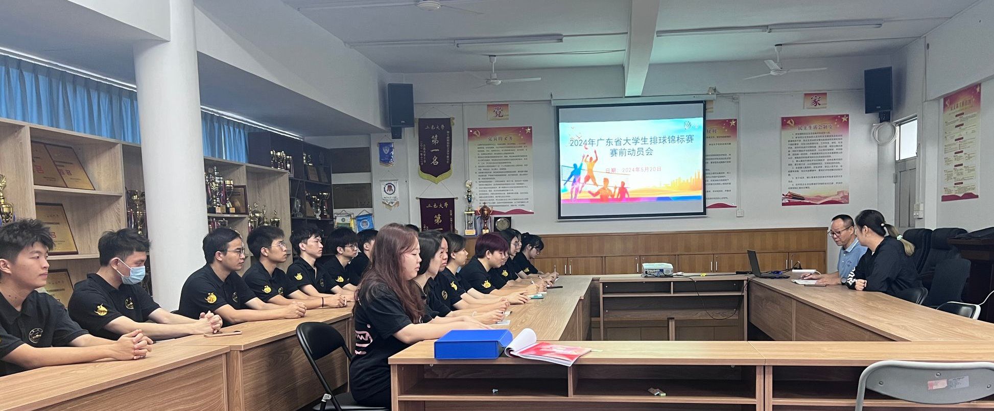 2335167DB0EF405940DA7015ACF_DDDCB775_41116