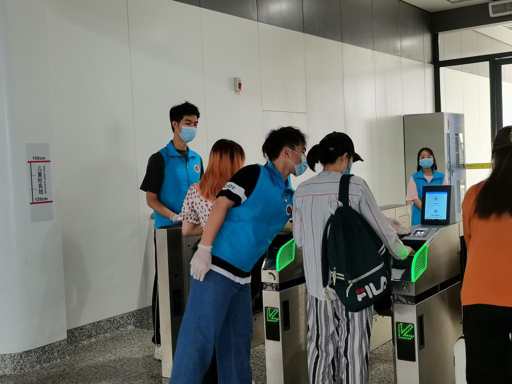 94F0CAE39DB8F75F06E58DF8E60_D2FFF5B8_16727