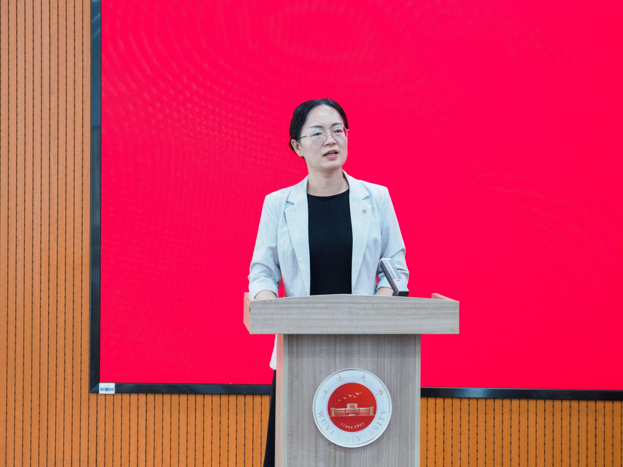 228B8F6A015746DC0B5271E6E46_9EEBEA93_464EC.jpg?e= 228B8F6A015746DC0B5271E6E46_9EEBEA93_464EC.jpg?e=