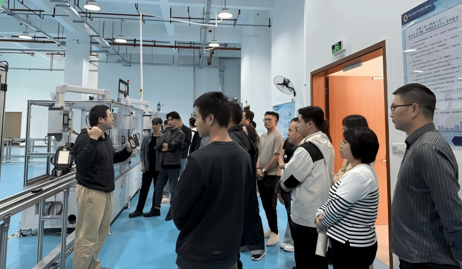 912DC3882064E3928C9F577B289_E2416931_39A03