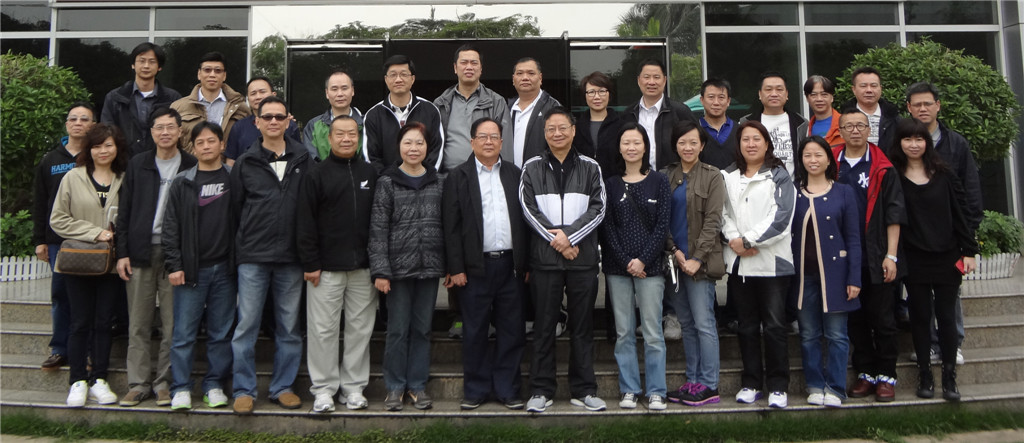 4FF19BB72D26F0757F02535B37B_9E1954D7_27BCE.jpg?e= 4FF19BB72D26F0757F02535B37B_9E1954D7_27BCE.jpg?e=