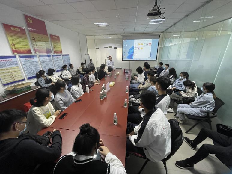 AE162B40C2952E7B7A62A2CAD8C_CF97A6FE_88470