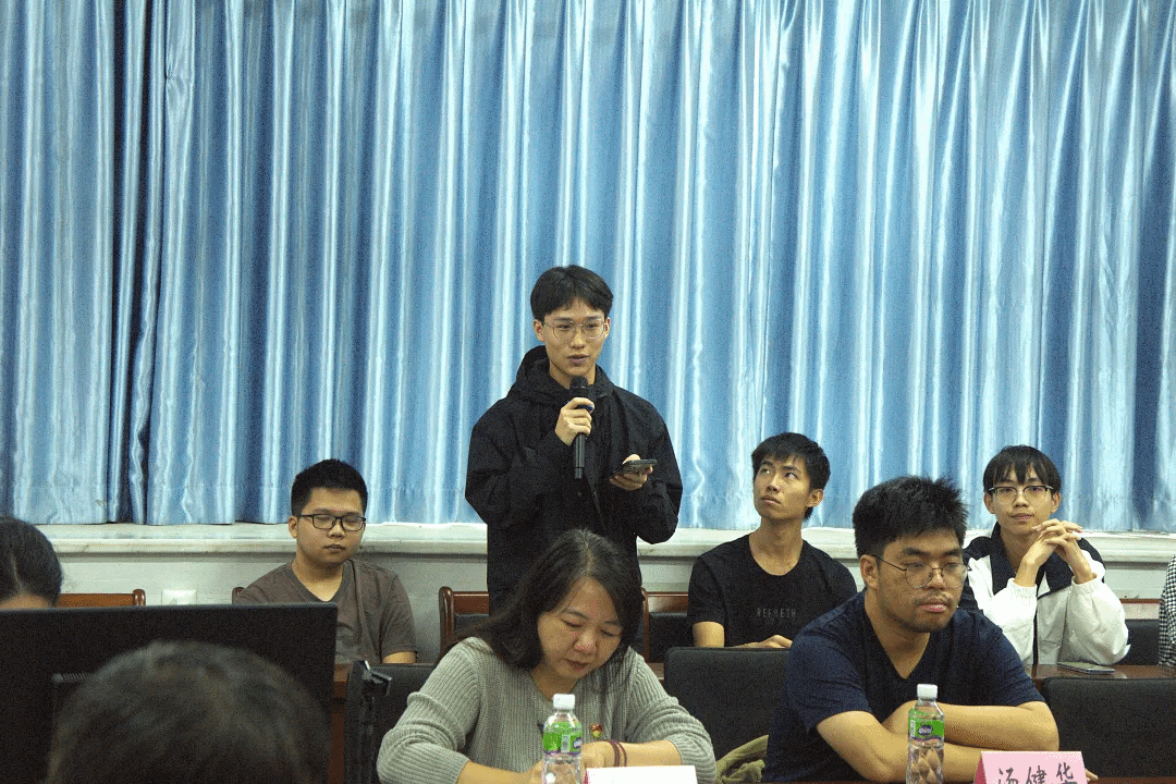 20330135CDA9CED088F64AE6AAF_31DE6731_885F6