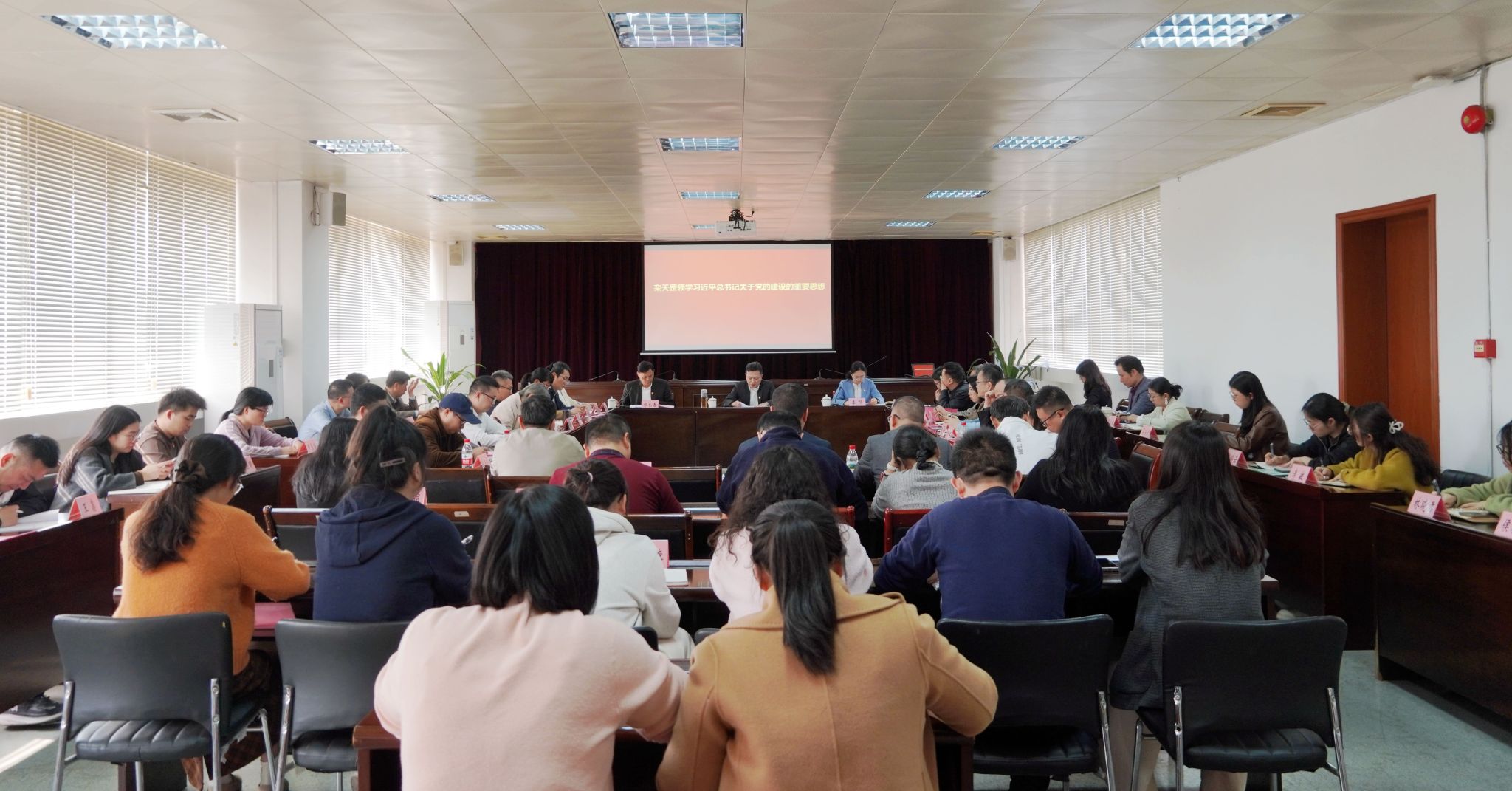 200A7FD6FA6D38F6BD4E5EFA19F_7522000F_413BB