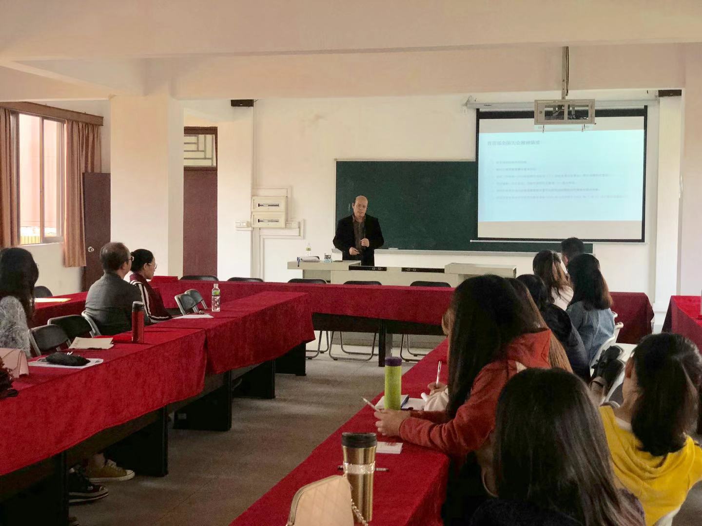 94218F08F0FE5B386CCA13E28EA_A5EA1682_26001