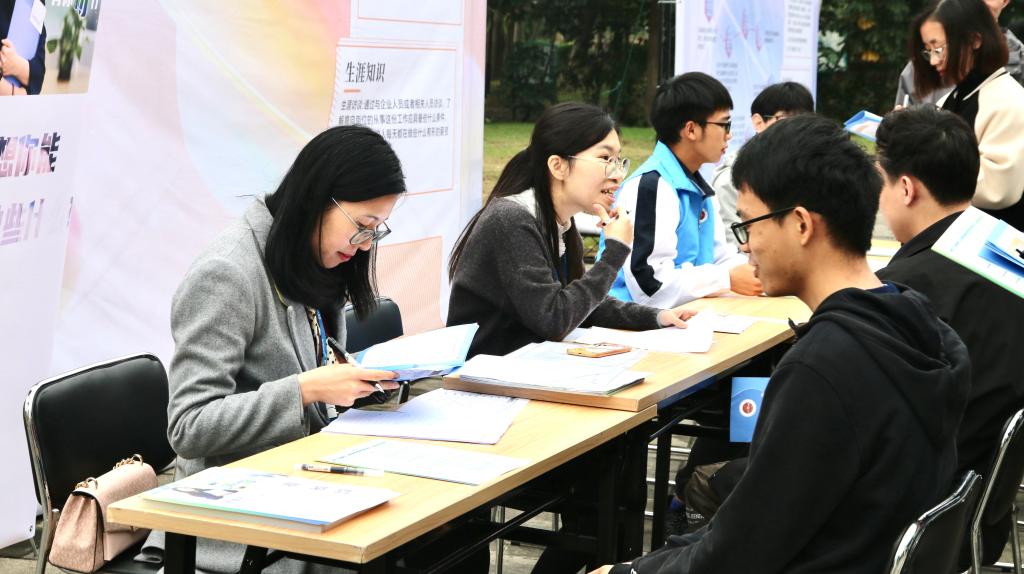 4AB1F43826630A68DFDBB7742F9_EB082BD3_148CF