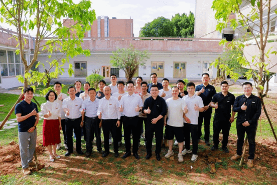 A707C8EDF8CC36C3F6BF1068851_7EEB0642_21FFF