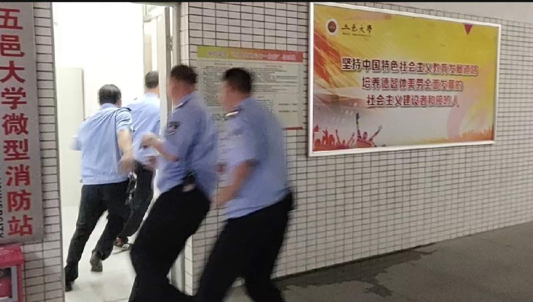 06B6473A92EA4CADD5CC9FB0869_BBF1EAF5_8E786