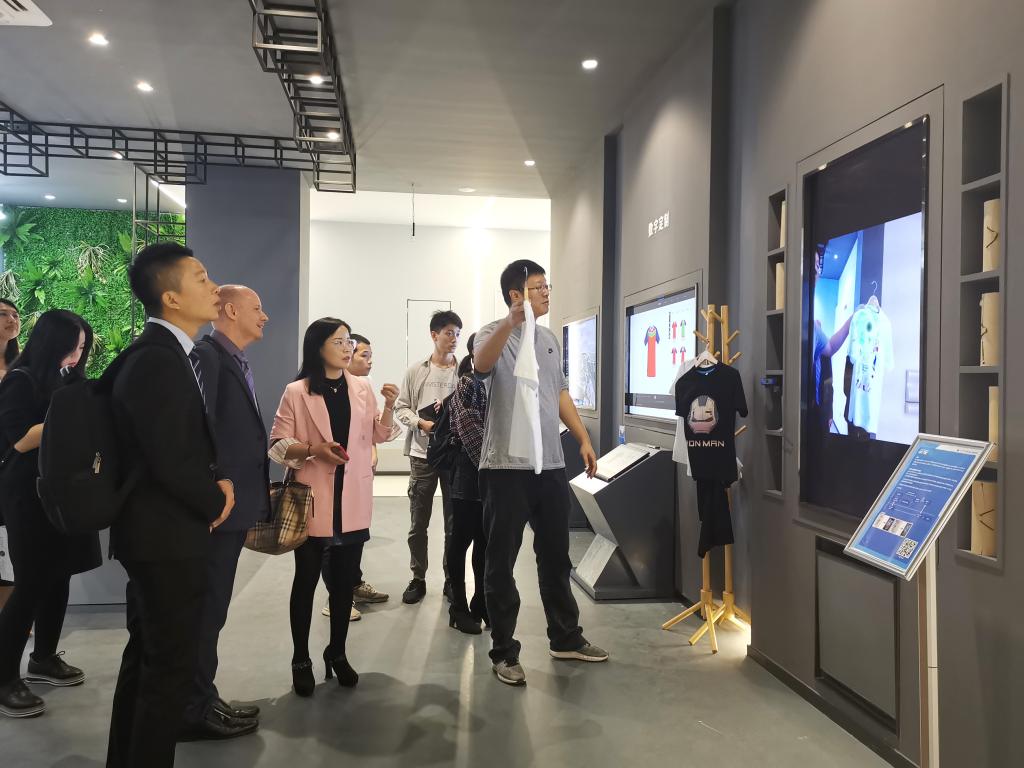 D72C43F475A337797363E7DC68B_A63E33B9_17317