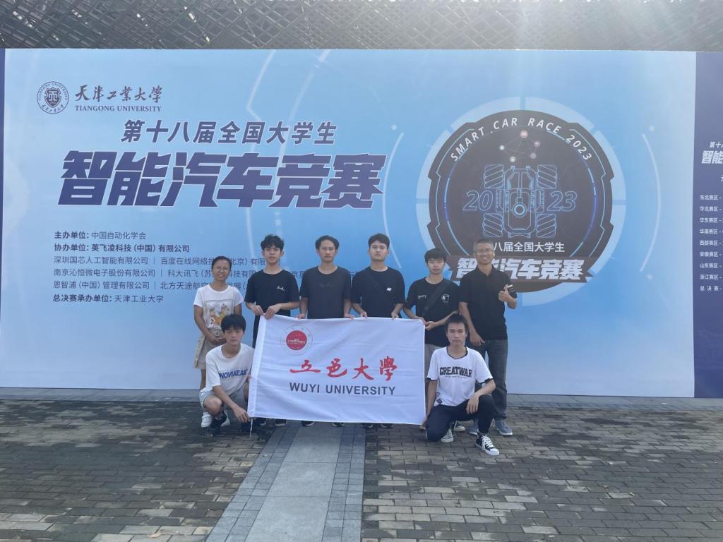 817F5ECA49C0AC2A7E59F0F0E3E_6CF91C66_19114