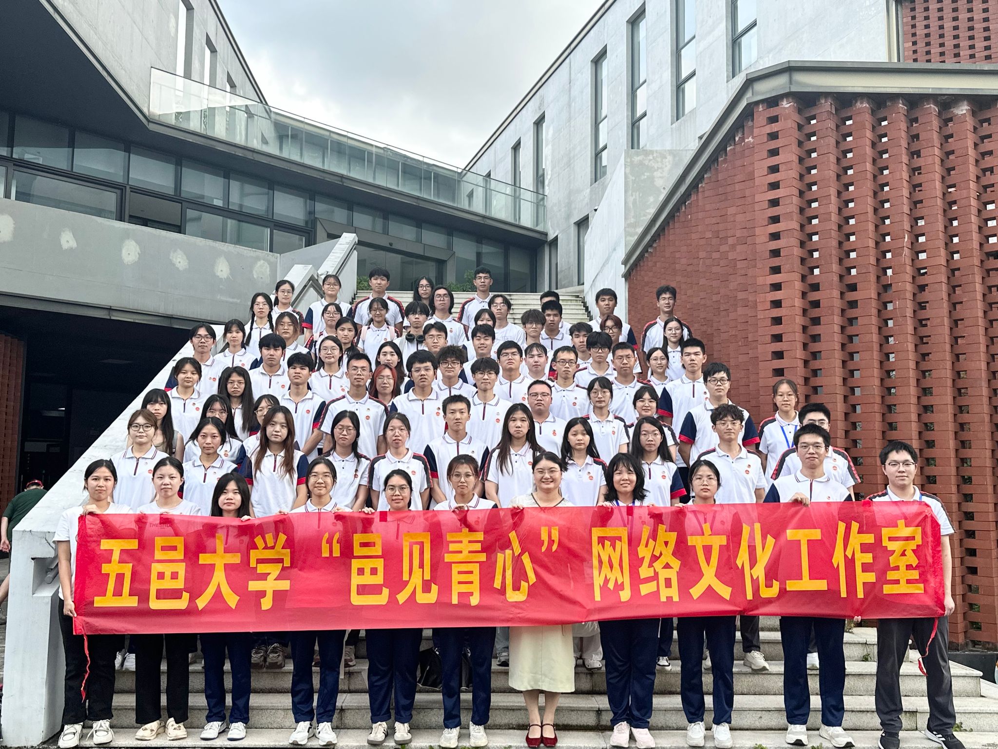 B7D4B94B23EB7B36C7E3030F7CB_400113A3_94340