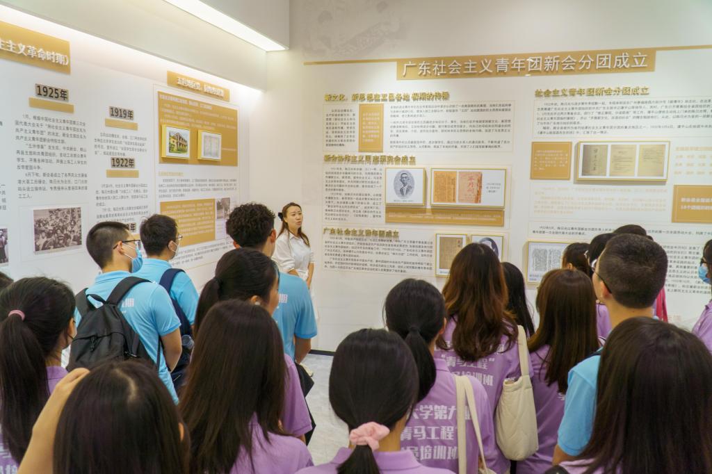 317751085436BB03E64E2E1AC53_77AD38D8_16376