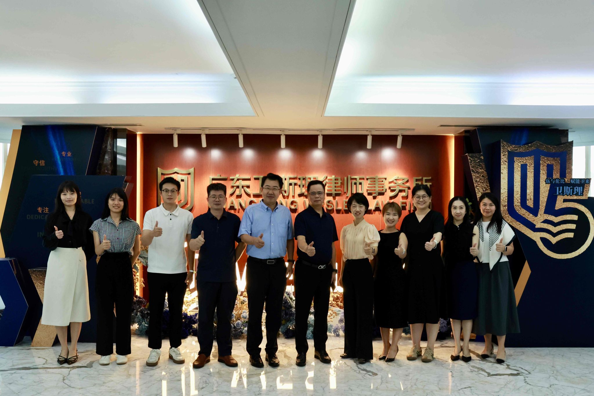 E3AF063C03CDBE9405EDF0F1D9B_3C33355B_4DA8F