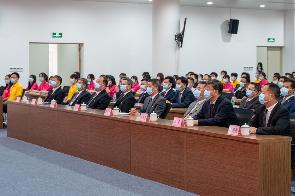 7E16D8D1EC8D672C6F12EFCB72C_E4341EE6_15A60