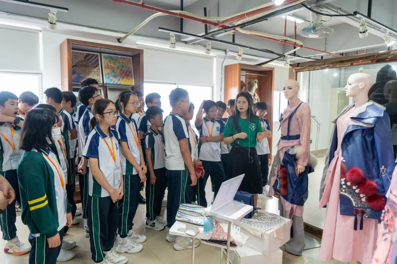 AD3F3F87CC43D4E0FCE43B68313_29BA70E8_2B49C