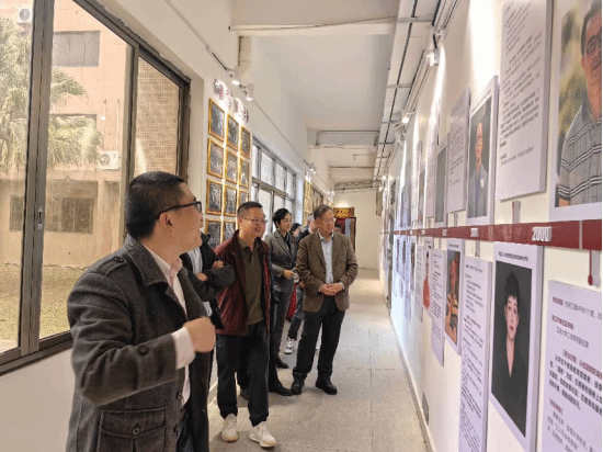 0B98F4C93F957C09D4B8F7E9996_A7EE7785_22287