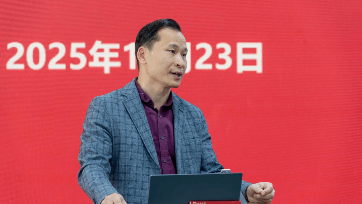 90E6460E1B9779FA46584D175AC_BE01FDA2_4BE86