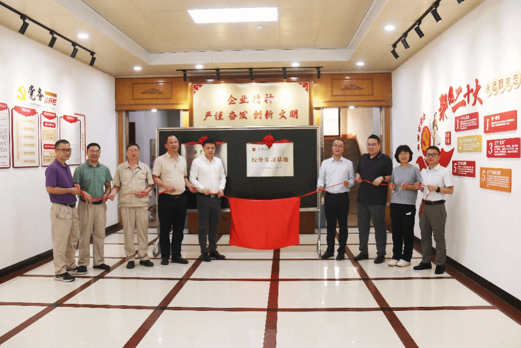 39DEF00BC83FDB12274B3AFE720_AFFA9E5F_55CB5 39DEF00BC83FDB12274B3AFE720_AFFA9E5F_55CB5