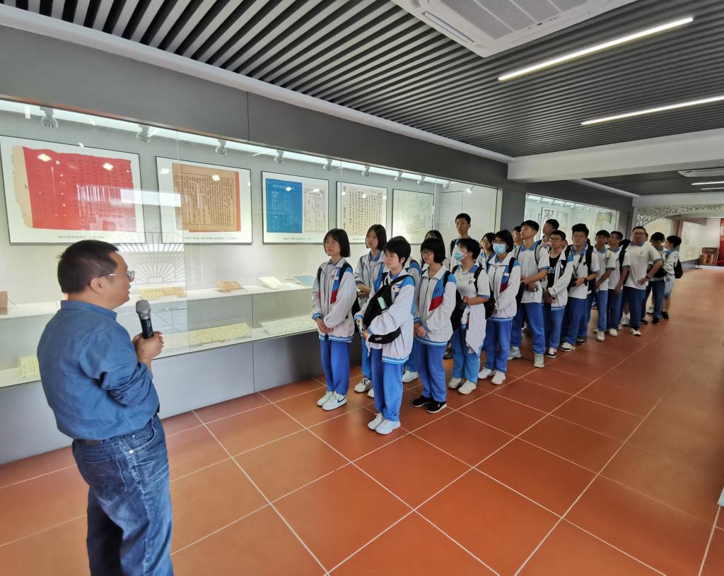 EBF32F7AFF4FC65F4142F69598B_AE8CF252_1E54D