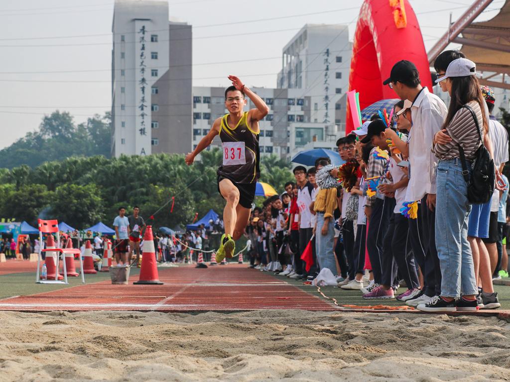 06F1EBC862E2E96F9D1689E1B43_50FAB2FB_87E16