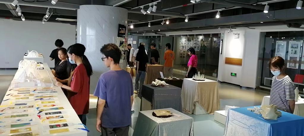 D2AC45EAFB6903FB632067F5445_EA011AB0_1265B